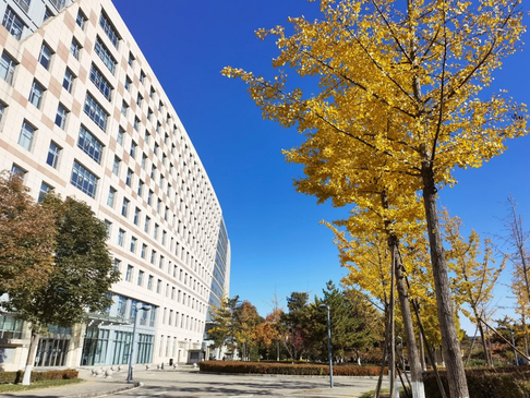 Slider image (4) International Hospital of Peking University